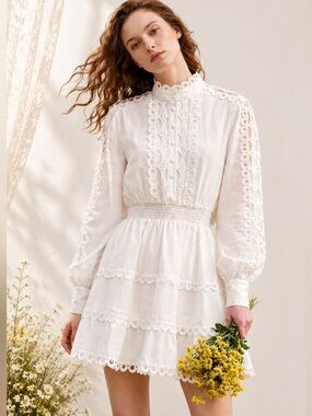 Women’s White Lace Long-Sleeve Mini Dress